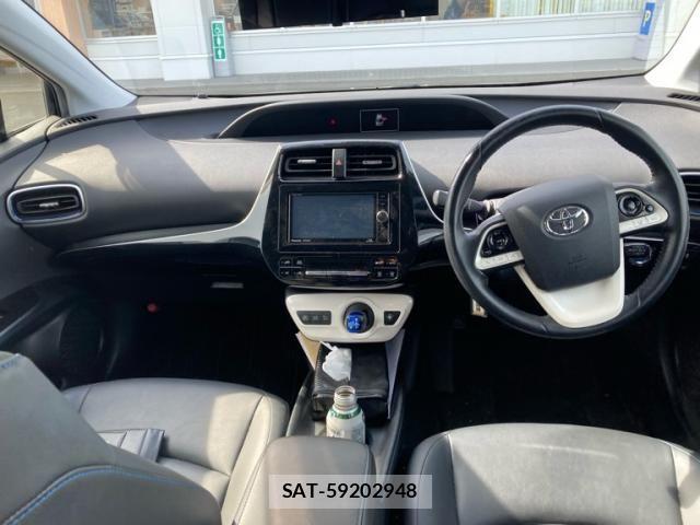 Toyota PRIUS 2016-07 7457002-11