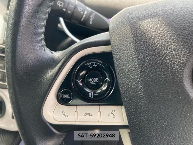 Toyota PRIUS 2016-07 7457002-16
