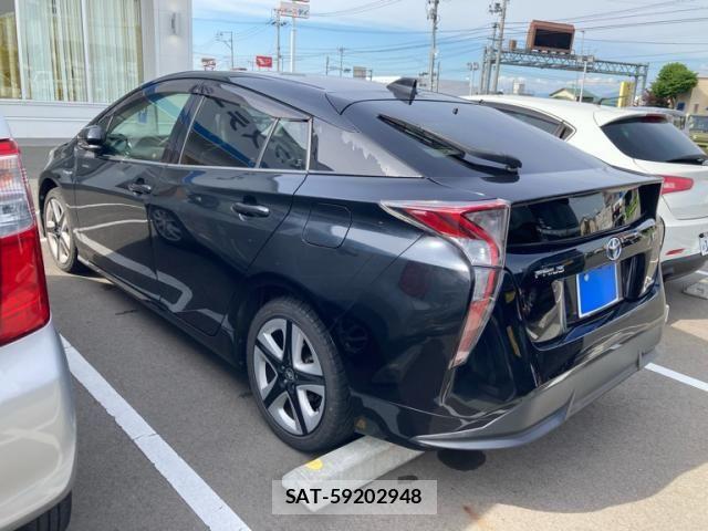 Toyota PRIUS 2016-07 7457002-5