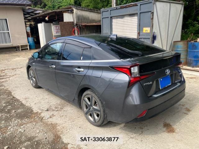 Toyota PRIUS 2019-03 7457003-4