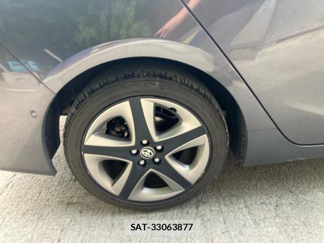 Toyota PRIUS 2019-03 7457003-6