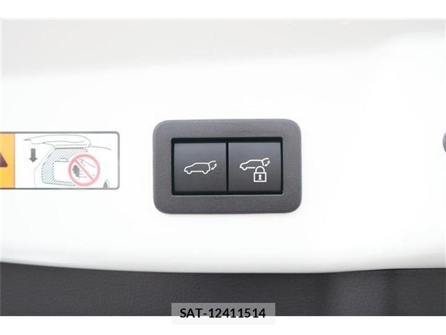 Toyota PRIUS 2024-09 7456996-10