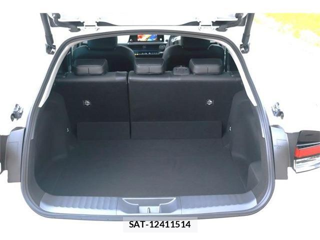 Toyota PRIUS 2024-09 7456996-16