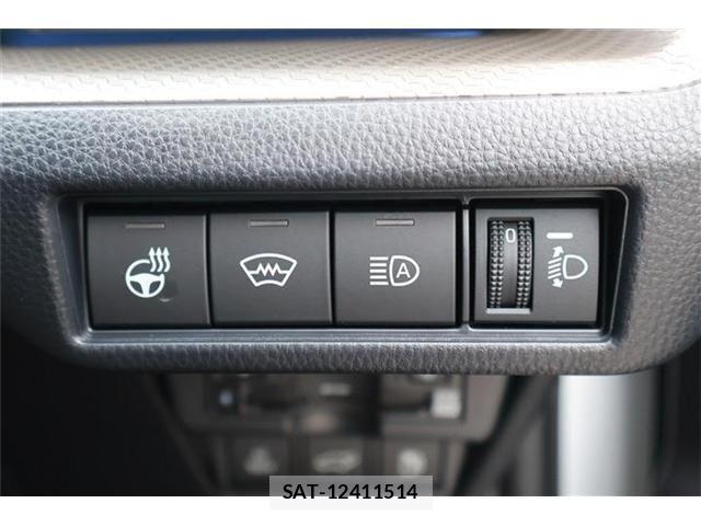Toyota PRIUS 2024-09 7456996-7