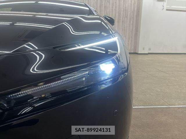Toyota PRIUS 2023-11 7456999-10