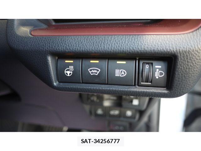 Toyota PRIUS 2023-04 7456997-13