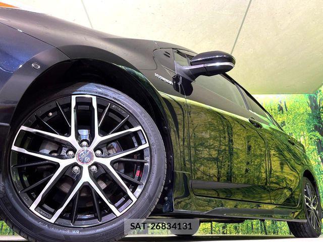 Toyota PRIUS 2019-01 7457001-12