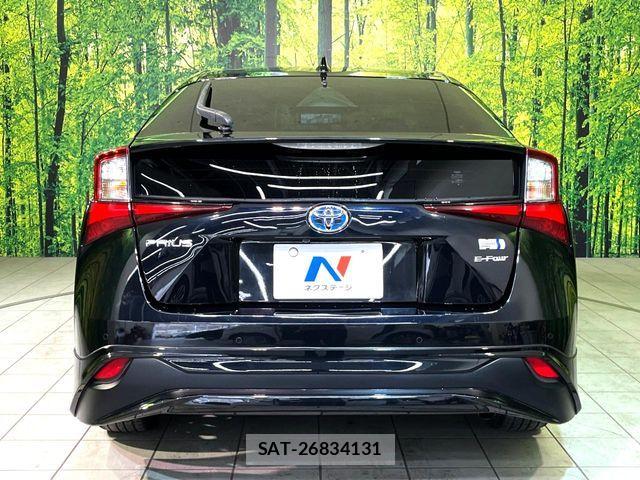 Toyota PRIUS 2019-01 7457001-14