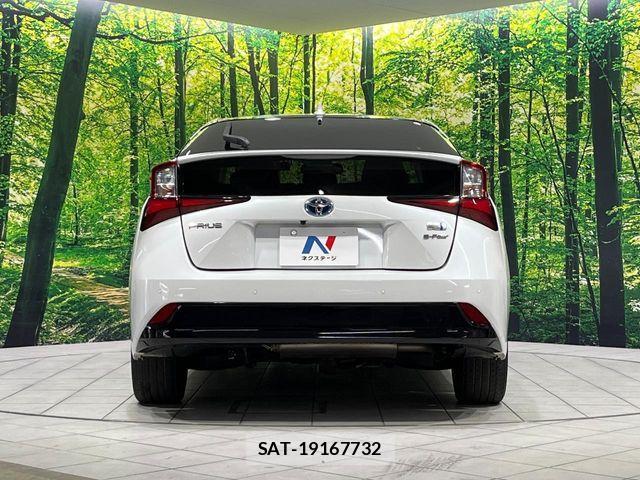 Toyota PRIUS 2020-10 7502364-14
