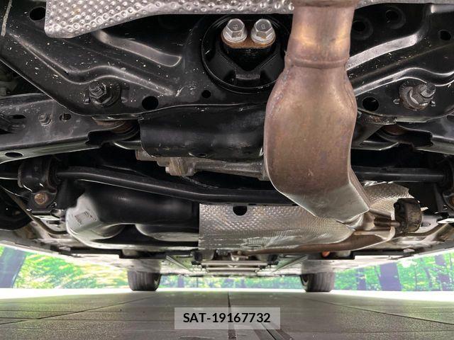 Toyota PRIUS 2020-10 7502364-18