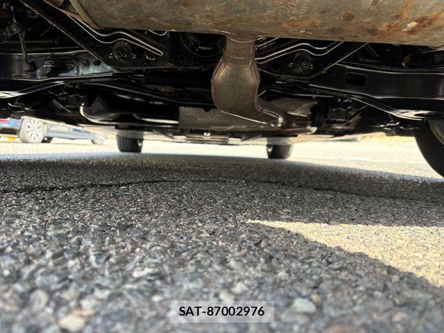 Toyota PRIUS 2016-07 7509749-11