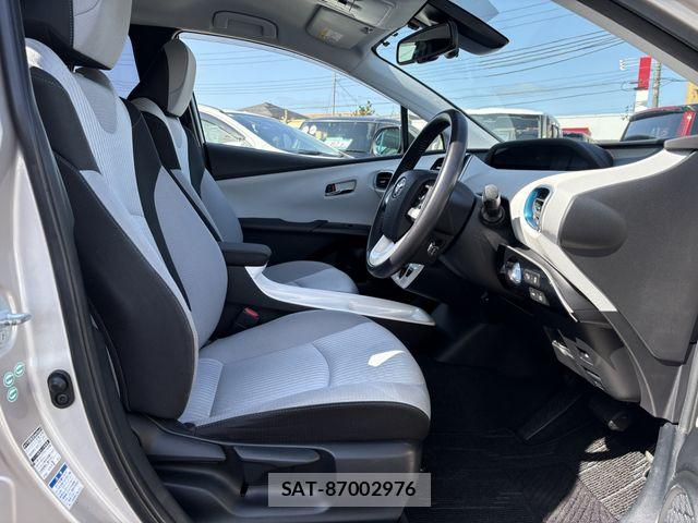 Toyota PRIUS 2016-07 7509749-13