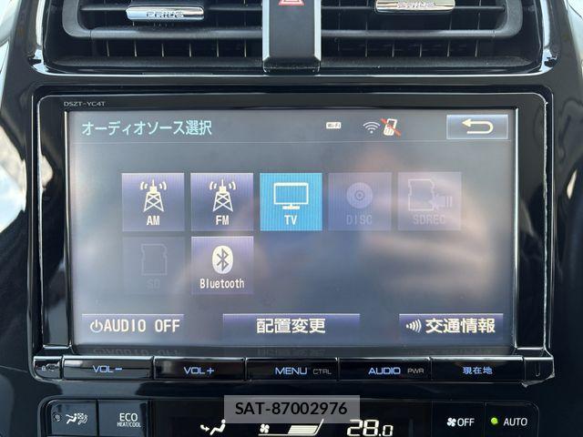 Toyota PRIUS 2016-07 7509749-17