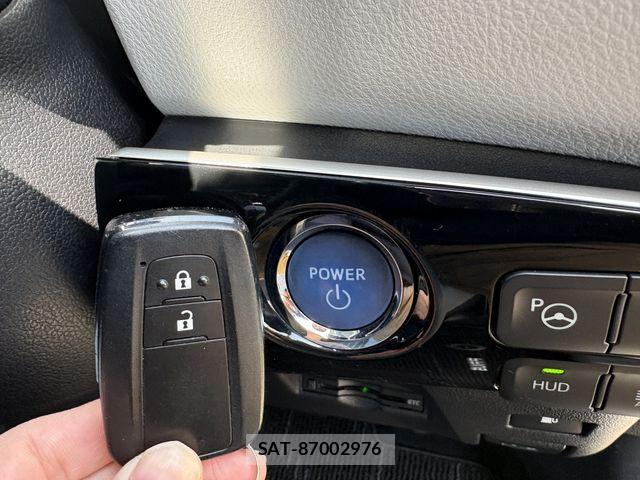 Toyota PRIUS 2016-07 7509749-19