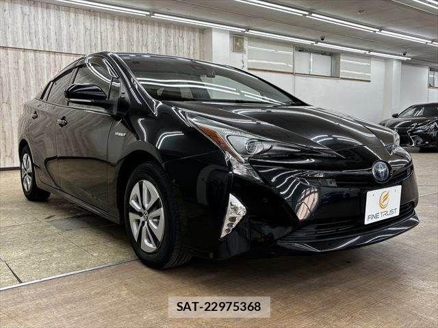 Toyota PRIUS 2017-12 7502367-14