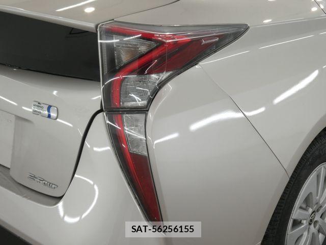 Toyota PRIUS 2016-01 7509750-9