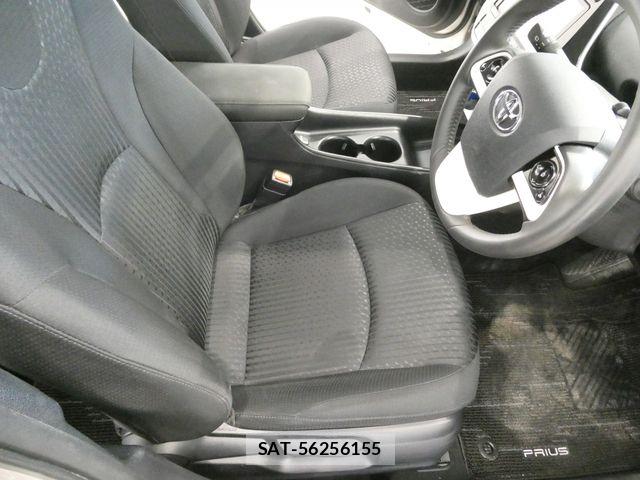 Toyota PRIUS 2016-01 7509750-17