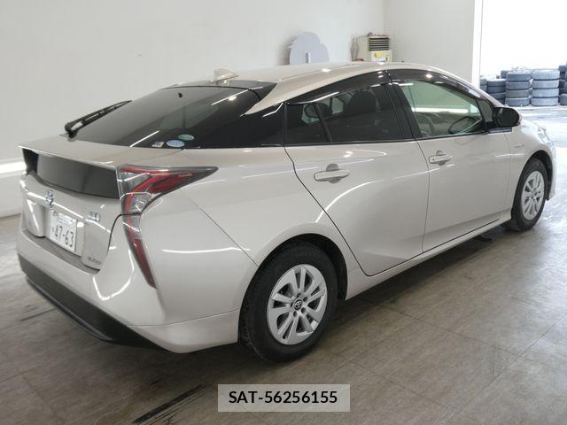 Toyota PRIUS 2016-01 7509750-4