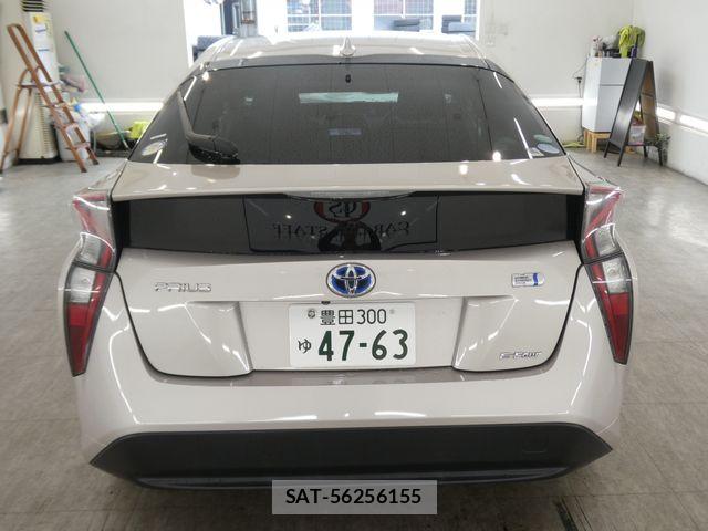 Toyota PRIUS 2016-01 7509750-5