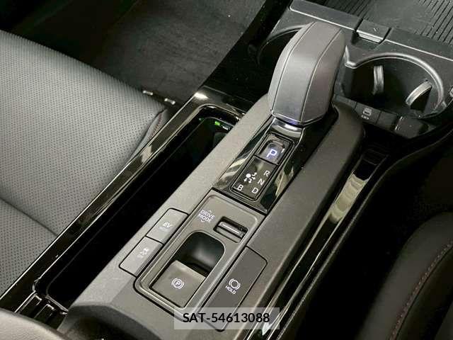 Toyota PRIUS 2023-09 7502362-8