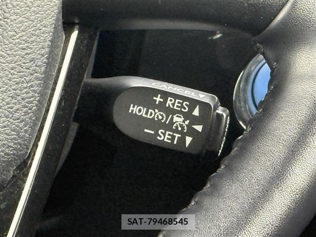 Toyota PRIUS 2020-12 7502366-18