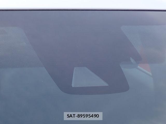 Toyota PRIUS 2023-05 7509748-20