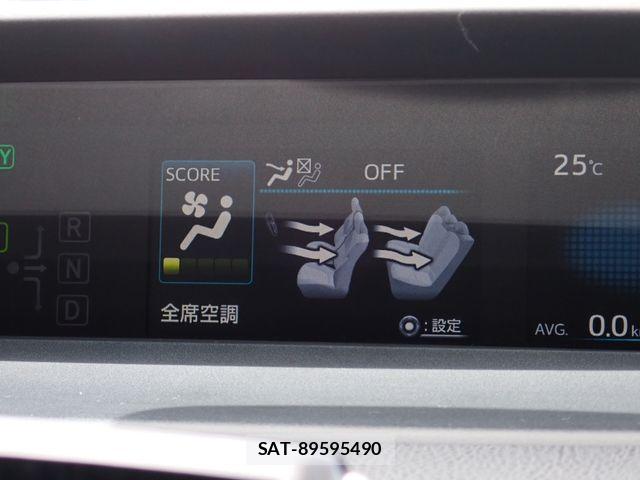 Toyota PRIUS 2023-05 7509748-24