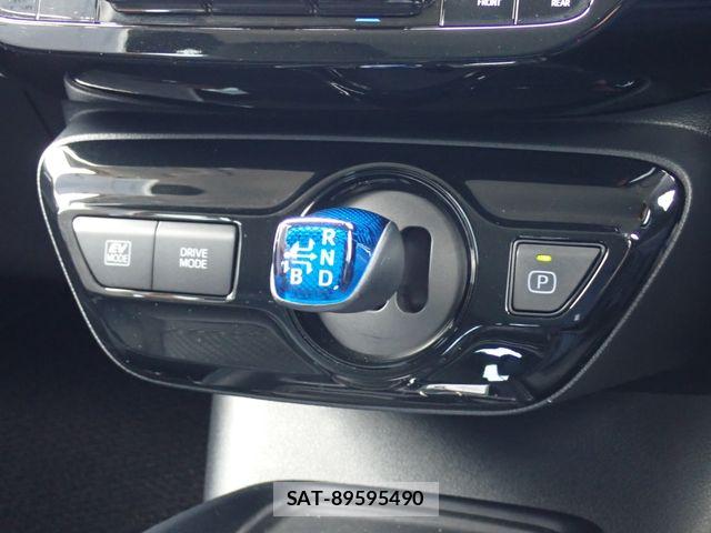 Toyota PRIUS 2023-05 7509748-7