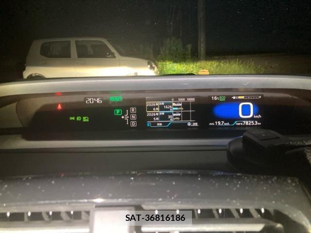 Toyota PRIUS 2016-02 7509751-15
