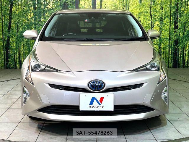 Toyota PRIUS 2017-10 7502368-13