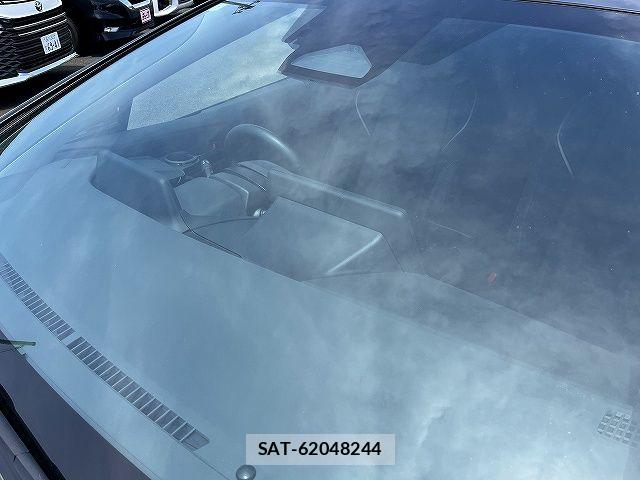 Toyota PRIUS 2023-07 7562674-11