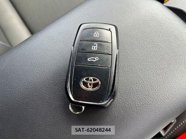 Toyota PRIUS 2023-07 7562674-25