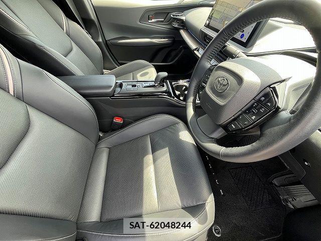 Toyota PRIUS 2023-07 7562674-3
