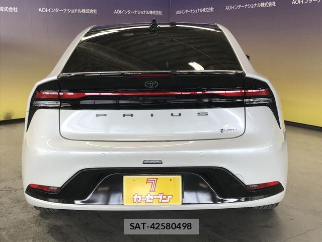 Toyota PRIUS 2024-01 7562675-4