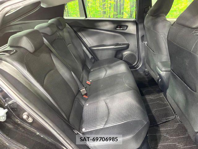 Toyota PRIUS 2017-01 7619364-9