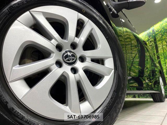 Toyota PRIUS 2017-01 7619364-13