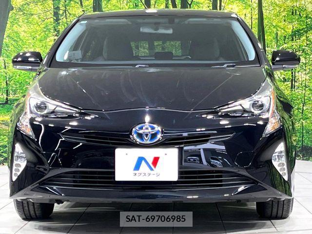 Toyota PRIUS 2017-01 7619364-14