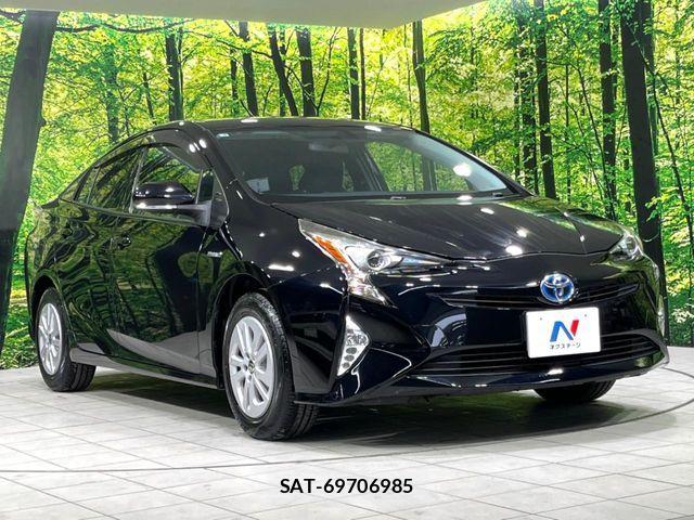 Toyota PRIUS 2017-01 7619364-16