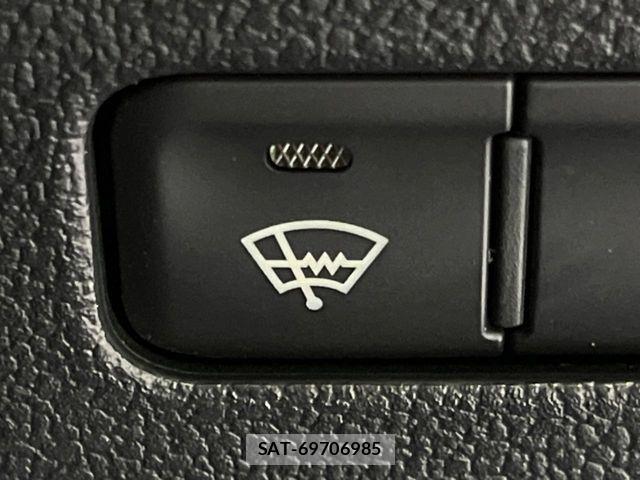 Toyota PRIUS 2017-01 7619364-4