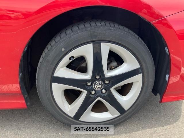 Toyota PRIUS 2015-12 7619367-9