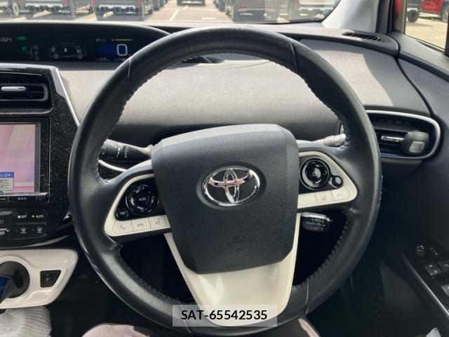 Toyota PRIUS 2015-12 7619367-20