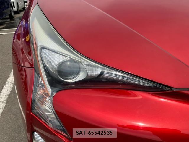 Toyota PRIUS 2015-12 7619367-2