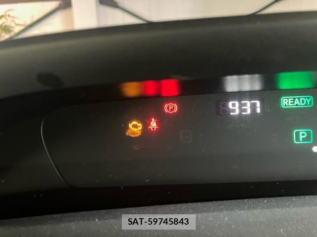 Toyota PRIUS 2016-01 7619366-21