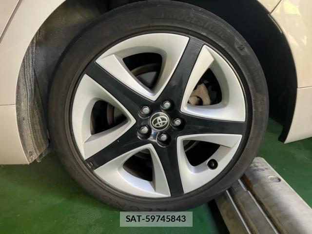 Toyota PRIUS 2016-01 7619366-5