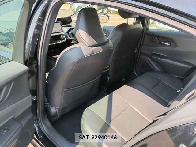 Toyota PRIUS 2023-05 7619356-12