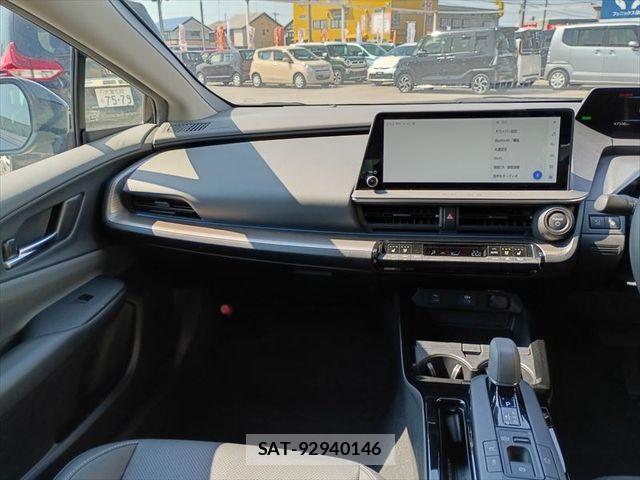 Toyota PRIUS 2023-05 7619356-16