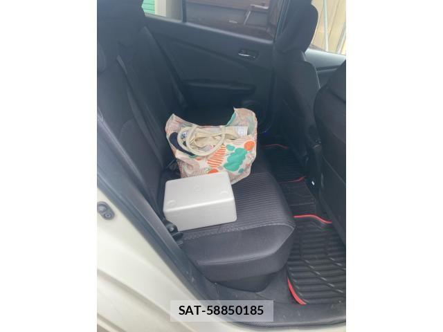 Toyota PRIUS 2016-07 7619365-12