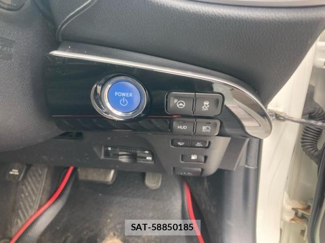 Toyota PRIUS 2016-07 7619365-15