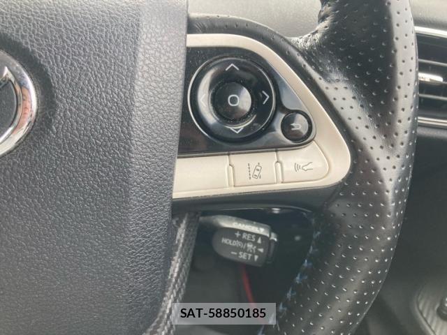 Toyota PRIUS 2016-07 7619365-17