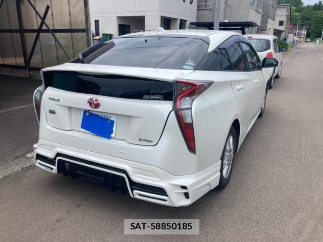 Toyota PRIUS 2016-07 7619365-3